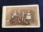 CDV, Kinderen hobbelpaard, C.E. Westerborg, Arnhem, Ophalen of Verzenden, Voor 1940, Gebruikt, Foto