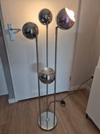 Retro vintage bollenlamp zilverkleurige., Huis en Inrichting, Lampen | Vloerlampen, Ophalen, Gebruikt, 100 tot 150 cm, Metaal