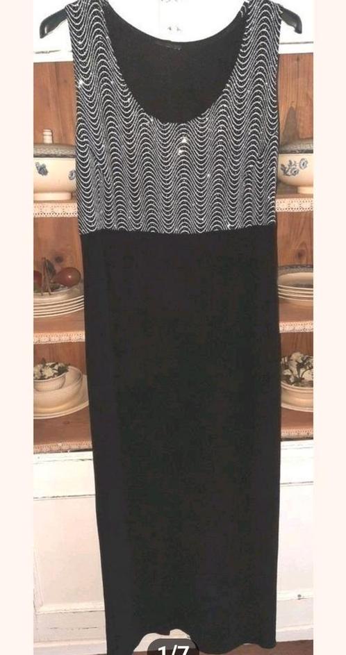 Zwarte lange tricot vintage jurk met zilver bovenstuk 42-44, Kleding | Dames, Gelegenheidskleding, Zo goed als nieuw, Overige typen