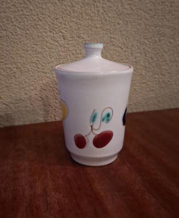 Hans Wagner dekselpot, eierdopjes, kop & schotel, pindastel beschikbaar voor biedingen