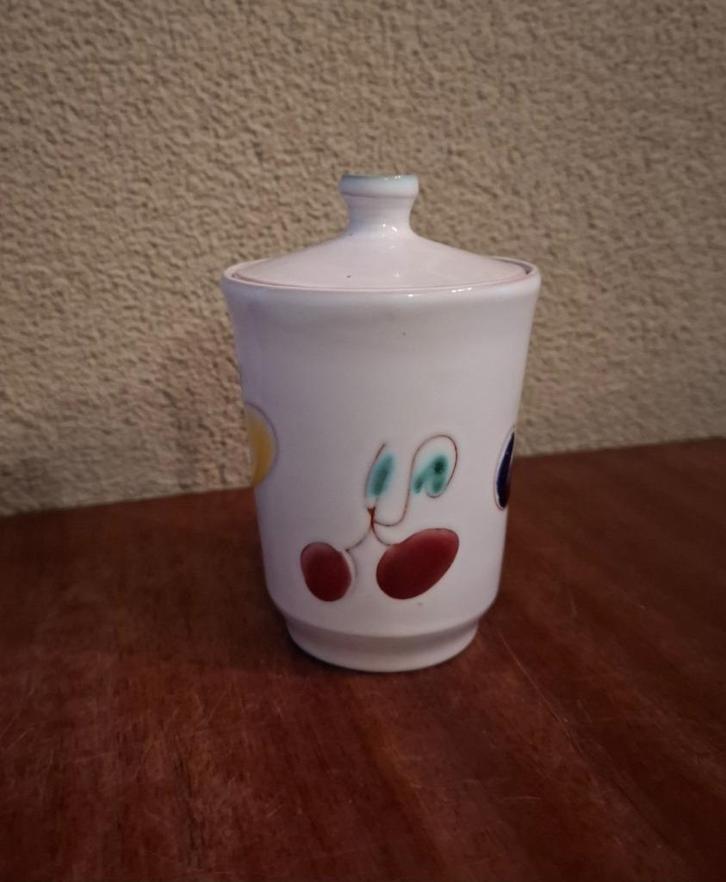 Hans Wagner dekselpot, eierdopjes, kop & schotel, pindastel, Huis en Inrichting, Keuken | Servies, Gebruikt, Overige typen, Overige stijlen