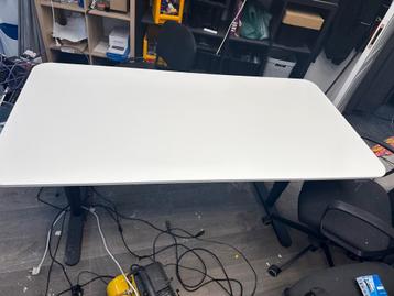 3x Verstelbare Bureautafel 160x80cm - Zo Goed Als Nieuw! beschikbaar voor biedingen