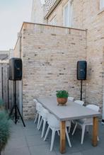 TE HUUR - Partybox JBL 320: Draadloze speaker op statief, Ophalen of Verzenden