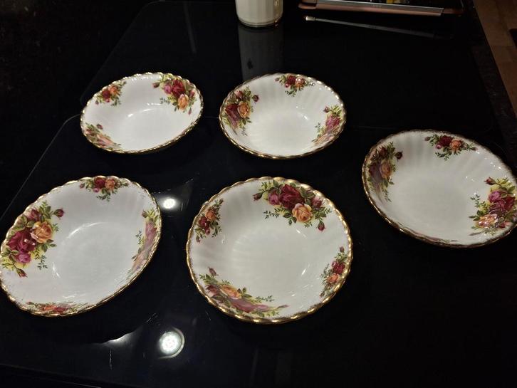 Royal Albert Old Country Roses Schaaltjes (5), Huis en Inrichting, Woonaccessoires | Schalen en Manden, Zo goed als nieuw, Schaal