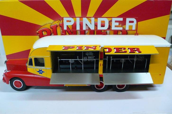 bernard -circus pinder -generatorauto-MOOI !!!!!!!!!!!!!1/43, Hobby en Vrije tijd, Modelauto's | 1:43, Nieuw, Bus of Vrachtwagen