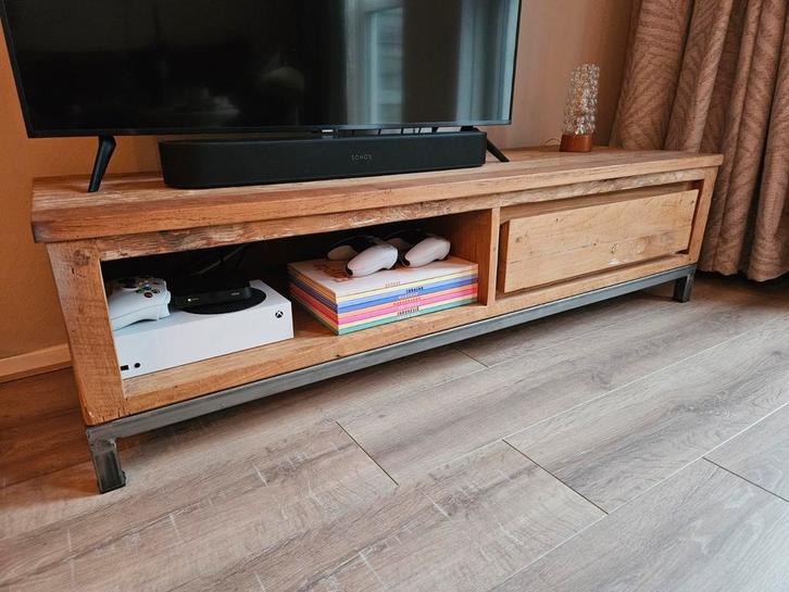 Prachtig tv meubel teakhout, Huis en Inrichting, Kasten | Televisiemeubels, Zo goed als nieuw, Minder dan 100 cm, 25 tot 50 cm