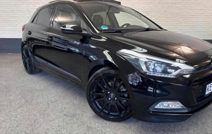 Hyundai 2016 Zwart volle opties stoelverwarming panoramadak, Auto's, Hyundai, Particulier, Achteruitrijcamera, Airbags, Airconditioning