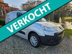Peugeot Partner 120 1.6-16V L1 XR BENZINE airco, Auto's, Bestelauto's, Voorwielaandrijving, Centrale vergrendeling, Gebruikt, 4 cilinders