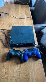 Goeie ps4 met 2 controllers, Ophalen of Verzenden, Zo goed als nieuw