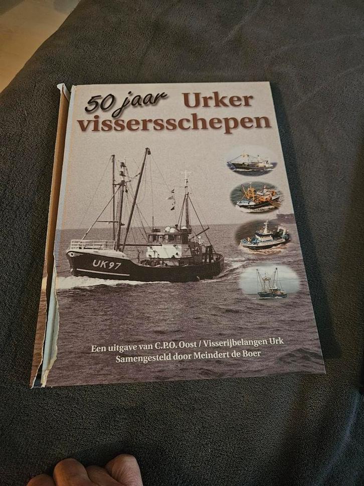 50 Jaar Urker Vissersschepen - Meindert de Boer, Boeken, Techniek, Gelezen, Overige onderwerpen, Ophalen of Verzenden