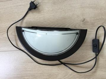 Lamp beschikbaar voor biedingen
