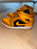 Nike Air Jordan high  oker geel 37,5, Kleding | Dames, Schoenen, Ophalen of Verzenden, Zo goed als nieuw, Geel, Sneakers of Gympen