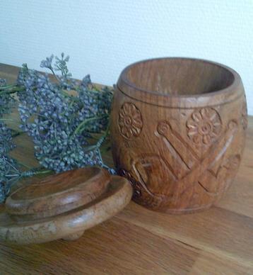 VINTAGE handgesneden houten tabaks pot decoratie pot  beschikbaar voor biedingen