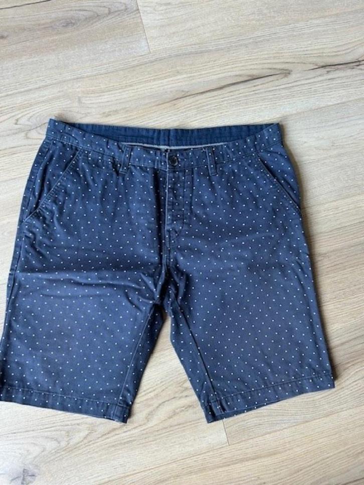 Donkerblauwe bermuda met wit stipje Cedar Wood State Mt 54, Kleding | Heren, Broeken en Pantalons, Zo goed als nieuw, Maat 52/54 (L)