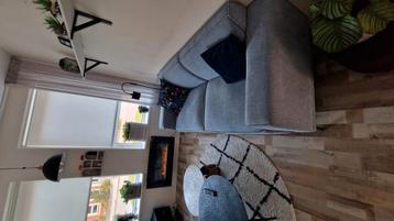 Bank te koop beschikbaar voor biedingen