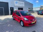 Toyota Aygo 1.0-12V |NW APK: 18-09-2026, Auto's, Toyota, Voorwielaandrijving, Gebruikt, 765 kg, 4 stoelen