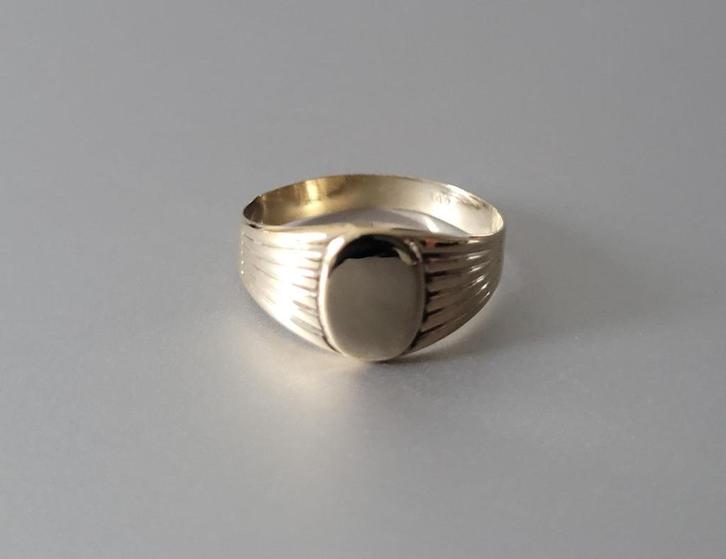 14 karaat gouden zegelring (kind), 13,50mm [585], Sieraden, Tassen en Uiterlijk, Ringen, Zo goed als nieuw, Dame of Heer, Kleiner dan 17