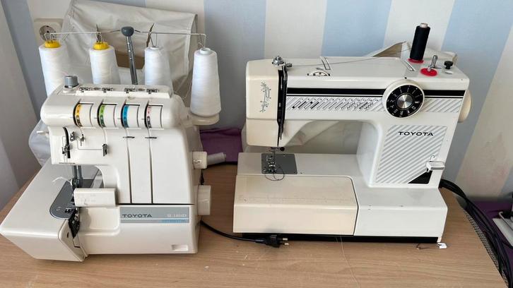 Toyota Lock en naaimachine met heel veel extra’s, Hobby en Vrije tijd, Naaimachines en Toebehoren, Zo goed als nieuw, Naaimachine