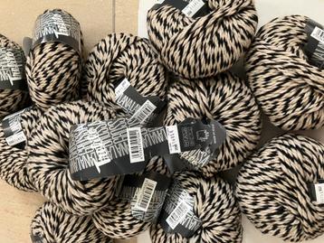 600 gr Lana Grossa Trefilo, zuiver scheerwol, beige/zwart beschikbaar voor biedingen