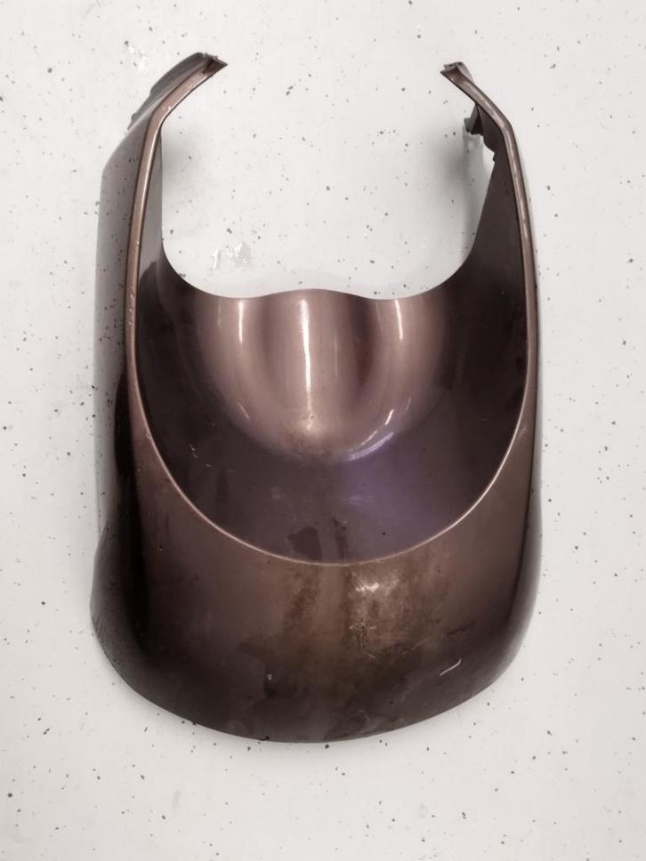 Beenschild / cover Kuip / Peugeot Kisbee, Fietsen en Brommers, Brommeronderdelen | Scooters, Gebruikt, Peugeot, Koplamp, Ophalen of Verzenden