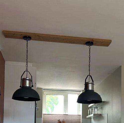 Industriële hanglamp inclusief houten plank., Huis en Inrichting, Lampen | Hanglampen, Zo goed als nieuw, Minder dan 50 cm, Overige materialen