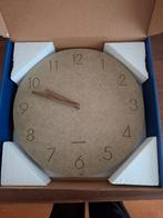 Klok Karlsson, Ophalen of Verzenden, Zo goed als nieuw, Analoog, Wandklok