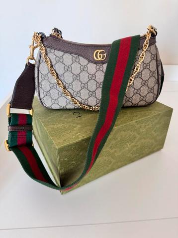 Gucci Ophidia GG Supreme Shoulder Bag beschikbaar voor biedingen