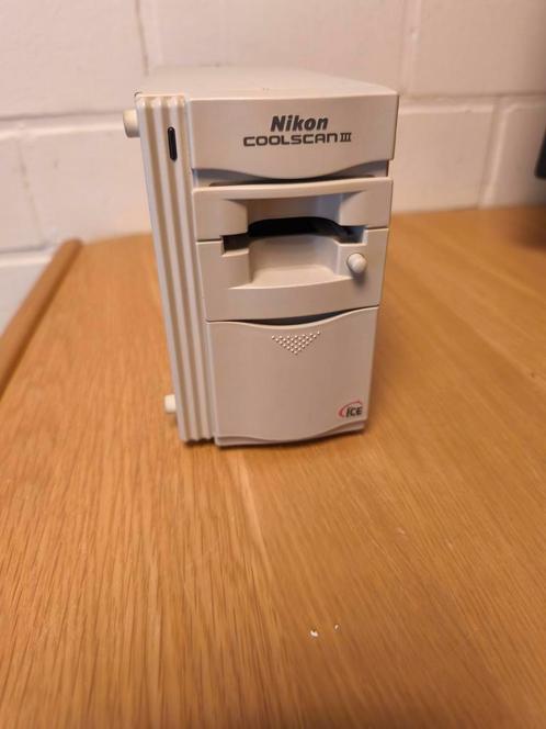 Nikon Coolscan III LS-30 Diascanner, Computers en Software, Scanners, Gebruikt, Diascanner, Ophalen of Verzenden