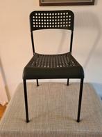 Zwarte stoel kunststof met metaal, Ophalen, Zwart, Zo goed als nieuw, Eén