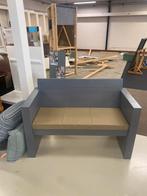 Klein bankje met kussen, Tuin en Terras, Ophalen, Zo goed als nieuw