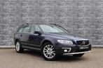 Volvo XC70 2.0 T5 FWD Nordic+ | Schuifdak | Trekhaak | Leder, Auto's, Volvo, 15 km/l, 4 cilinders, 1969 cc, Blauw