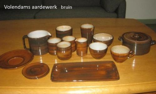Volendams aardewerk kommetje bekertjes kannetje kopje schaal, Huis en Inrichting, Keuken | Servies, Aardewerk, Ophalen of Verzenden