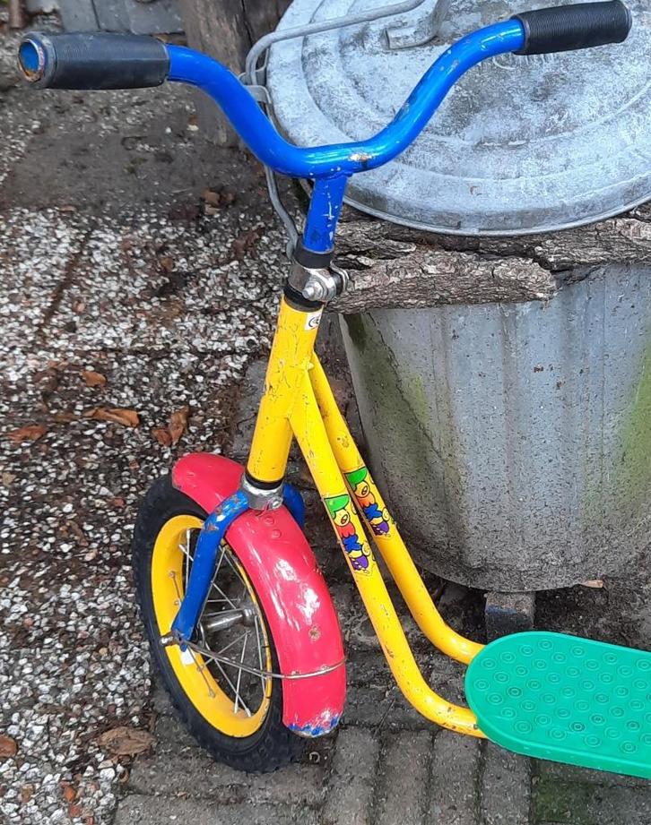 autoped / step - drie kleuren - - LOEKIE, Kinderen en Baby's, Speelgoed | Buiten | Voertuigen en Loopfietsen, Gebruikt, Overige typen