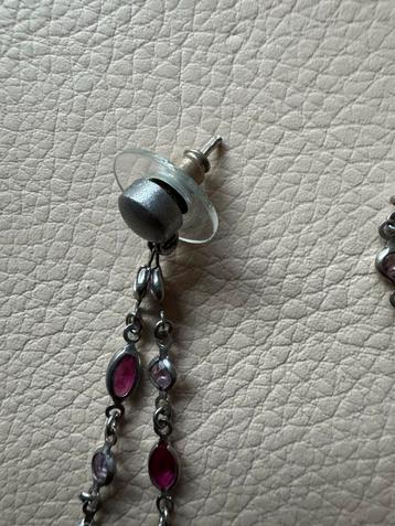 18K Gouden Oorbellen met Robijn - Handgemaakt & Uniek! beschikbaar voor biedingen