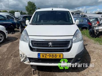 Veiligheidsgordel rechts-voor van een Peugeot Partner beschikbaar voor biedingen
