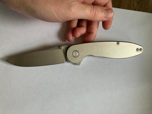 American Bladeworks Model 1 Titanium Flipper + Thumbstuds, Caravans en Kamperen, Kampeergereedschap, Nieuw, Ophalen of Verzenden