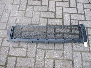 onderste grille freelander L359 beschikbaar voor biedingen