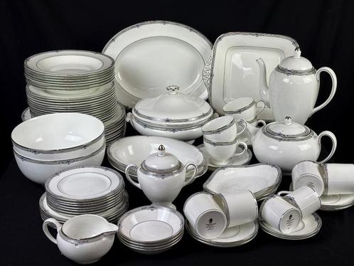Wedgwood AMHERST servies, Huis en Inrichting, Keuken | Servies, Zo goed als nieuw, Wedgwood, Porselein, Ophalen of Verzenden