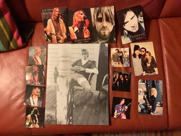 Kurt Cobain fotolijst + losse plaatjes van Nirvana  beschikbaar voor biedingen