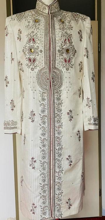 Indiase Exclusieve Herenkostuum beschikbaar voor biedingen