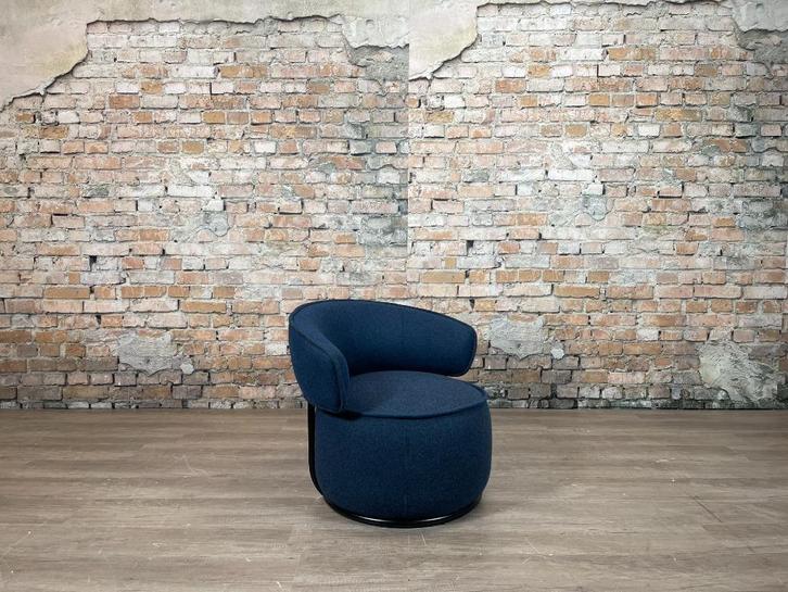 Softline Picolo donkerblauw bij TheReSales, Huis en Inrichting, Fauteuils, Zo goed als nieuw, Metaal, Stof, 50 tot 75 cm, Minder dan 75 cm