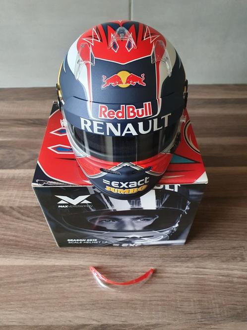 Max verstappen helmpje 2015 toro rosso schaal 1/2 arai, Verzamelen, Automerken, Motoren en Formule 1, Nieuw, Formule 1, Verzenden