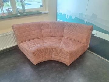 WOOOD fluweelroze bank BAG beschikbaar voor biedingen