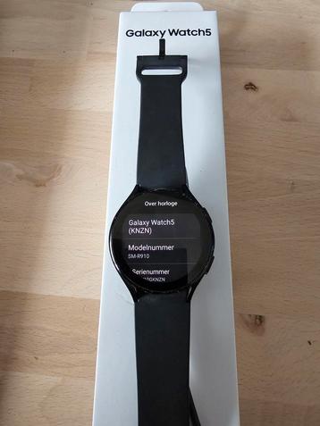 Samsung Galaxy Watch 5 44mm beschikbaar voor biedingen