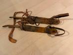 Paar oude houtjes (schaatsen) van Nooitgedagt, Huis en Inrichting, Wandkapstok, Gebruikt, Ophalen of Verzenden, Minder dan 100 cm