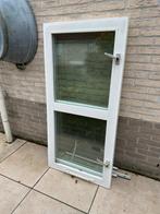 Houten Raamkozijn 2x - naar buiten draaiend, Ophalen, Gevelraam of Ruit, Gebruikt, Minder dan 80 cm
