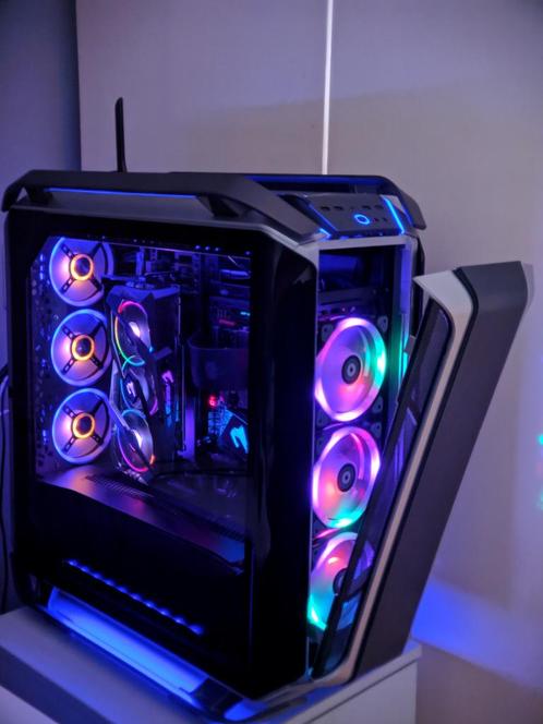 Cooler Master Cosmos C700M, Computers en Software, Computerbehuizingen, Zo goed als nieuw, Ophalen