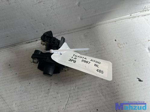 TOYOTA AYGO achterklep druk schakelaar  2005-2014, Auto-onderdelen, Dashboard en Schakelaars, Toyota, Gebruikt, Ophalen of Verzenden