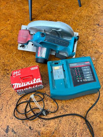 Makita BSR730 Accu cirkelzaag 24V met lader en nieuwe accu beschikbaar voor biedingen