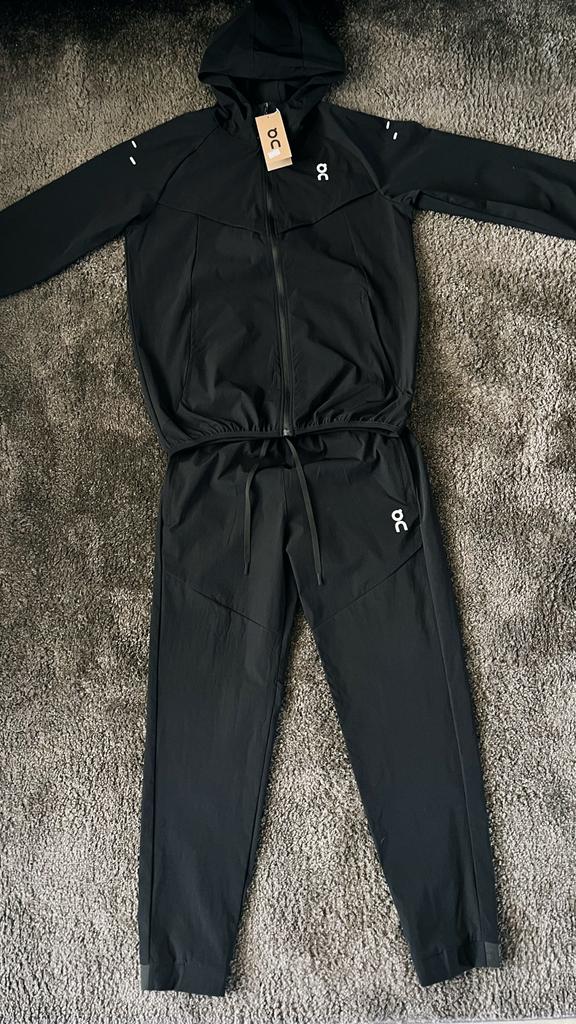 Nieuw Oncloud Running Trainingspak Maat M, Kleding | Heren, Sportkleding, Nieuw, Algemeen, Maat 48/50 (M), Zwart, Ophalen of Verzenden